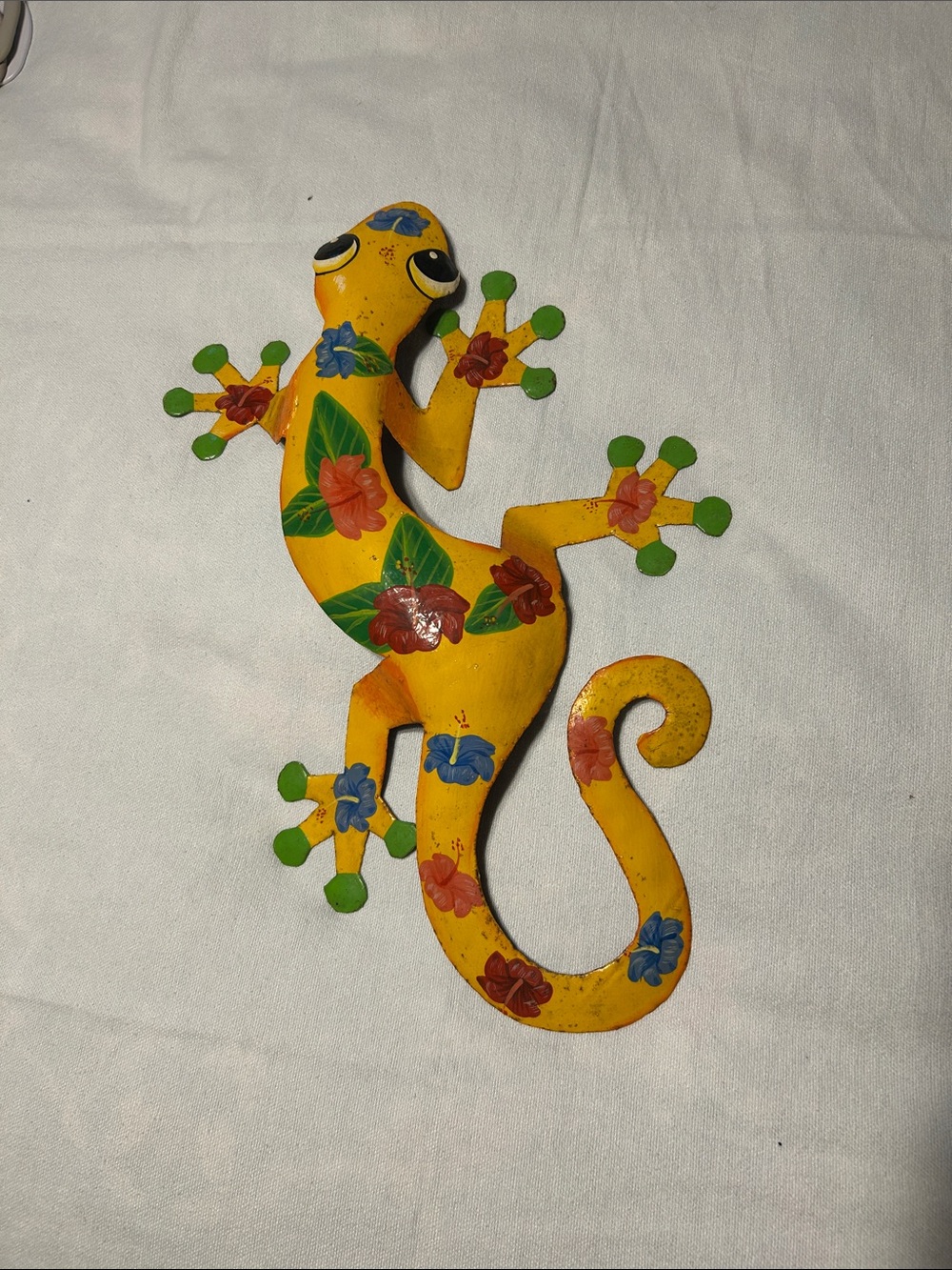 Yellow Floral Gecko Metal Wall Decor